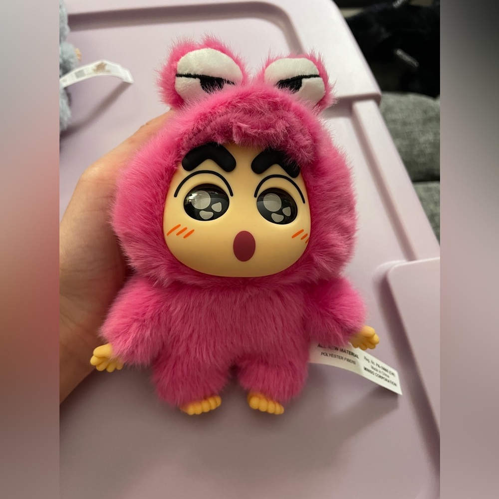 MINISO Crayon Shin-chan plush keychain